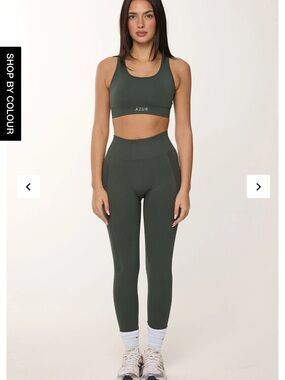 AZUR Olive Green Seamless Sports Bra & High-Waist Leggings Set